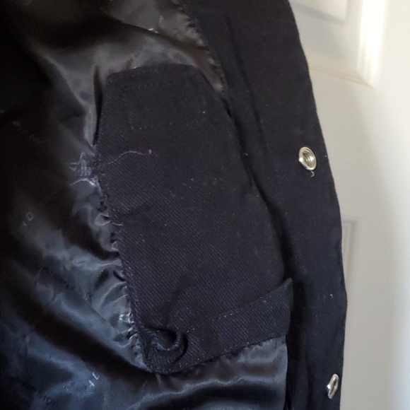 Jacket - Picture 5 of 6